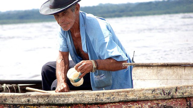 The right to prior, free and informed consultation of Indigenous people. The situation of Bolivia, Colombia, Ecuador and Peru.
